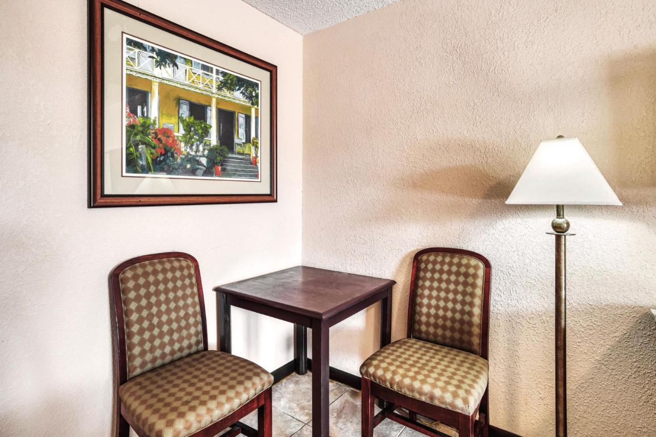 Palms Garden Inn Ellisville Dış mekan fotoğraf