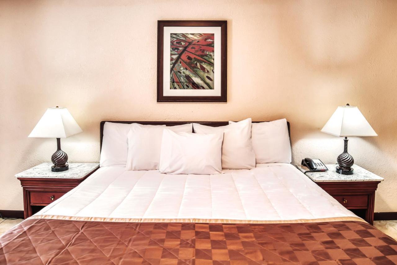 Palms Garden Inn Ellisville Dış mekan fotoğraf